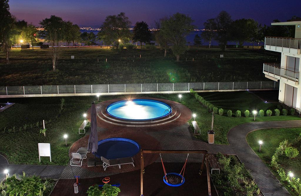 Lakeside Luxury Apartment Zamárdi Dış mekan fotoğraf